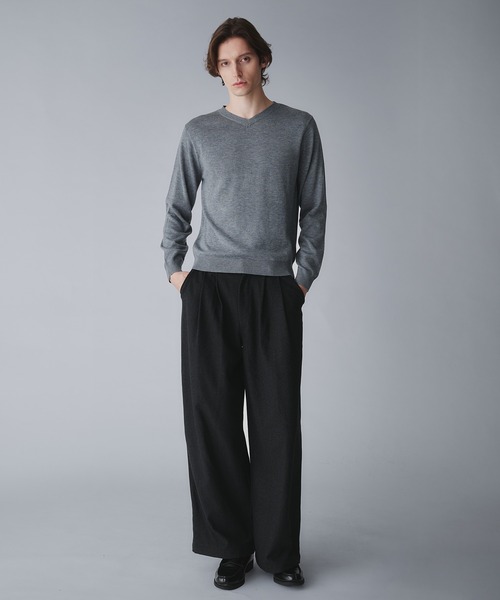 Regen Glanz（レーゲングランツ）の「wool blend vneck cropped knit/ウールブレンドクロップドVネックニット（ニット/セーター・メンズ・オフホワイト/グレー/ブラック/ネイビー/ワインレッド/ダークブラウン・SMALL/LARGE/MEDIUM）」の17枚目の写真