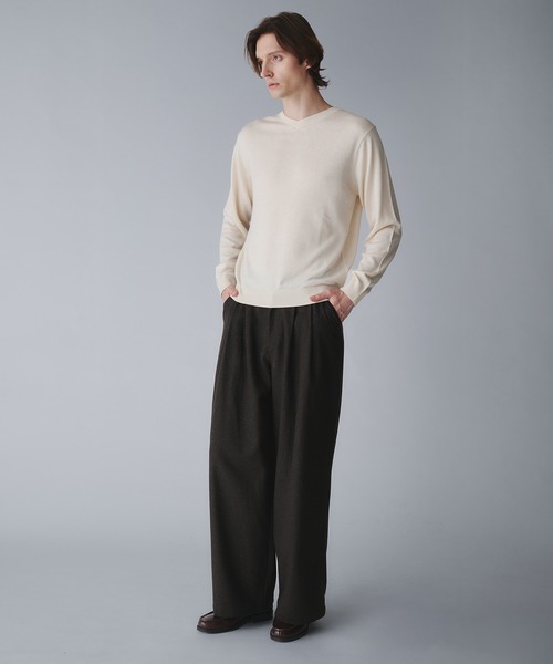 Regen Glanz（レーゲングランツ）の「wool blend vneck cropped knit/ウールブレンドクロップドVネックニット（ニット/セーター・メンズ・オフホワイト/グレー/ブラック/ネイビー/ワインレッド/ダークブラウン・SMALL/LARGE/MEDIUM）」の11枚目の写真