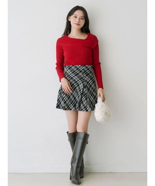 MERCURYDUO（マーキュリーデュオ）の「アシメドレープコンパクトニット（ニット/セーター・レディース・ネイビー/ライトグレー/レッド/オフホワイト・FREE）」の5枚目の写真