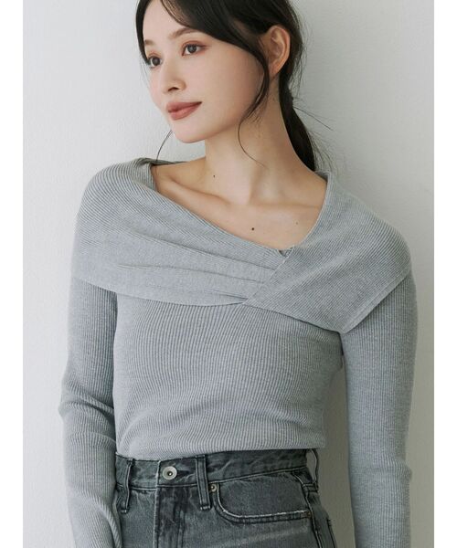 MERCURYDUO（マーキュリーデュオ）の「アシメドレープコンパクトニット（ニット/セーター・レディース・ネイビー/ライトグレー/レッド/オフホワイト・FREE）」の11枚目の写真