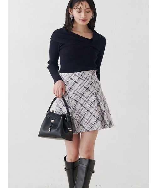 MERCURYDUO（マーキュリーデュオ）の「アシメドレープコンパクトニット（ニット/セーター・レディース・ネイビー/ライトグレー/レッド/オフホワイト・FREE）」の16枚目の写真