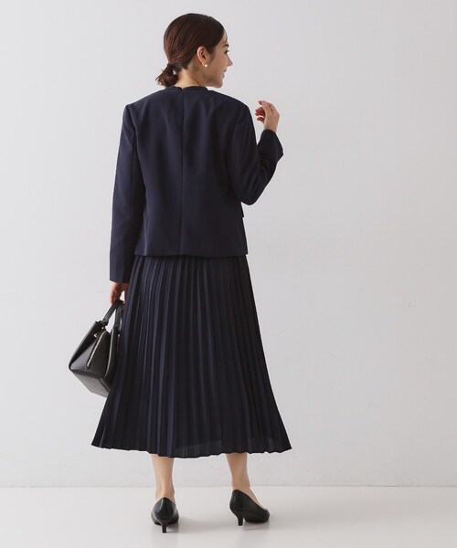 OPAQUE.CLIP（オペークドットクリップ）の「≪通勤・セレモニー/セットアップ対応≫ パイピングVネックジャケット【洗濯機OK】（ノーカラージャケット・レディース・ライトベージュ/ブラック/ネイビー・36/34/42/40/38）」の16枚目の写真