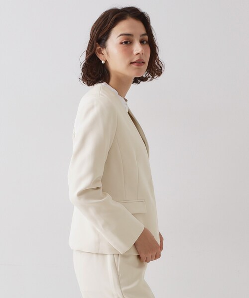 OPAQUE.CLIP（オペークドットクリップ）の「≪通勤・セレモニー/セットアップ対応≫ パイピングVネックジャケット【洗濯機OK】（ノーカラージャケット・レディース・ライトベージュ/ブラック/ネイビー・36/34/42/40/38）」の19枚目の写真