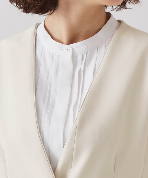 OPAQUE.CLIP（オペークドットクリップ）の「≪通勤・セレモニー/セットアップ対応≫ パイピングVネックジャケット【洗濯機OK】（ノーカラージャケット・レディース・ライトベージュ/ブラック/ネイビー・36/34/42/40/38）」の21枚目の写真