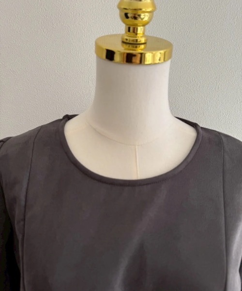 M y u（ミュー）の「BIG FRILL Pocket One-piece ロング丈（ワンピース・レディース・ブラック/グレー・FREE）」の6枚目の写真