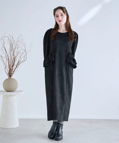 M y u（ミュー）の「BIG FRILL Pocket One-piece ロング丈（ワンピース・レディース・ブラック/グレー・FREE）」の16枚目の写真