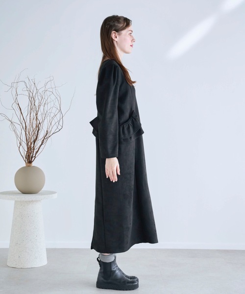 M y u（ミュー）の「BIG FRILL Pocket One-piece ロング丈（ワンピース・レディース・ブラック/グレー・FREE）」の19枚目の写真