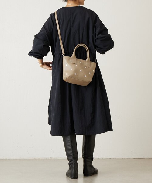 BEARDSLEY（ビアズリー）の「《本革》ドット刺繍バッグ/小（トートバッグ・レディース・ブラック/グレー系その他/ピンク・SMALL）」の6枚目の写真