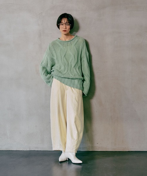 LEPSIM(レプシィム)の「3ゲージニュアンスケーブルプルオーバー 595357(ニット/セーター・レディース・ライトグレー/チャコールグレー/ライトグリーン/ブラウン・FREE)」の17枚目の写真