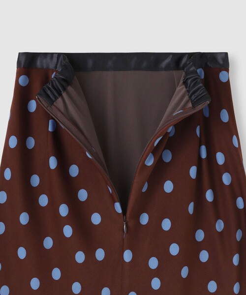 allureville（アルアバイル）の「コインドットナロースカート（スカート・レディース・ブラック系その他/ブラウン系その他・1/2）」の5枚目の写真