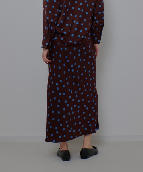 allureville（アルアバイル）の「コインドットナロースカート（スカート・レディース・ブラック系その他/ブラウン系その他・1/2）」の17枚目の写真