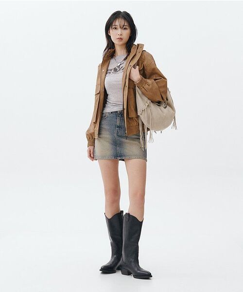 AVANDRESS(アバンドレス )の「Glossy Art Leather Big Pocket Jacket CAMEL(ライダースジャケット・レディース・キャメル・SMALL/MEDIUM/LARGE)」の7枚目の写真