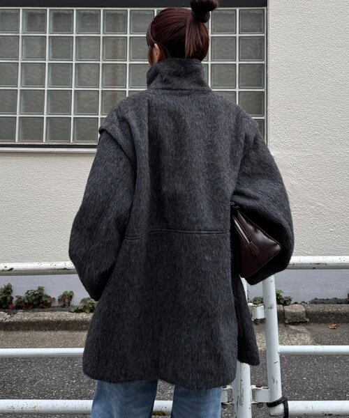 CIAOPANIC TYPY（チャオパニックティピー）の「【高見え&着映え】シャギー袖取り外しスタンドハーフコート（その他アウター・レディース・グレー/チャコールグレー/アイボリー・ONE SIZE）」の15枚目の写真