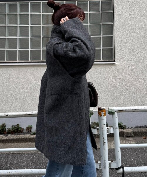 CIAOPANIC TYPY（チャオパニックティピー）の「【高見え&着映え】シャギー袖取り外しスタンドハーフコート（その他アウター・レディース・グレー/チャコールグレー/アイボリー・ONE SIZE）」の16枚目の写真