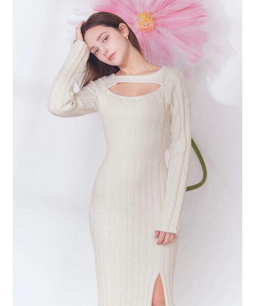 EATME(イートミー)の「デコルテニットワンピース(ワンピース・レディース・ベージュ/オフホワイト/ブラック・FREE)」の9枚目の写真