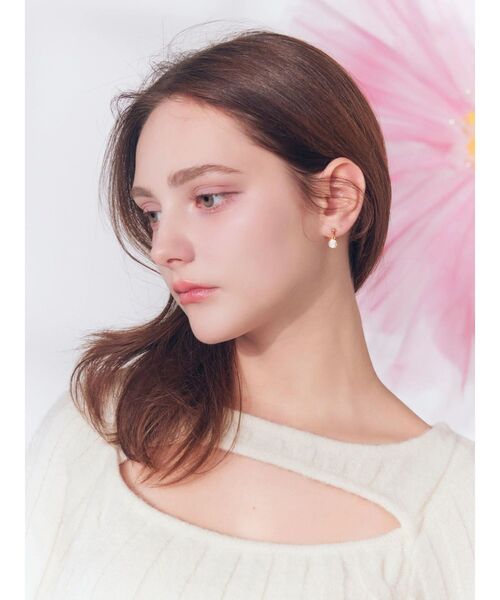 EATME(イートミー)の「デコルテニットワンピース(ワンピース・レディース・ベージュ/オフホワイト/ブラック・FREE)」の13枚目の写真