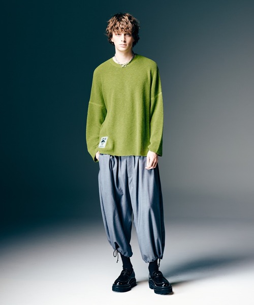 glamb（グラム）の「Rubber Tag Knit / ラバータグニット（ニット/セーター・メンズ・オレンジ/グリーン/ブラック/ブルー・M/L）」の15枚目の写真