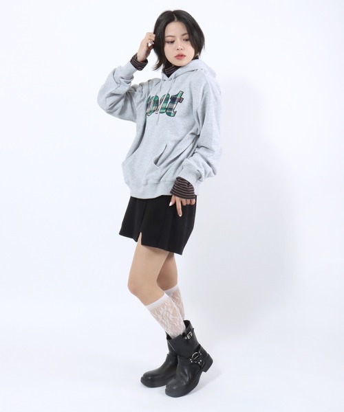 Salong hameu(サロン ハミュー)の「チェックロゴパッチワーク スウェットプルオーバーパーカー メンズ レディース ユニセックス(パーカー・レディース・ブラック/グレー/ネイビー・M/L)」の15枚目の写真
