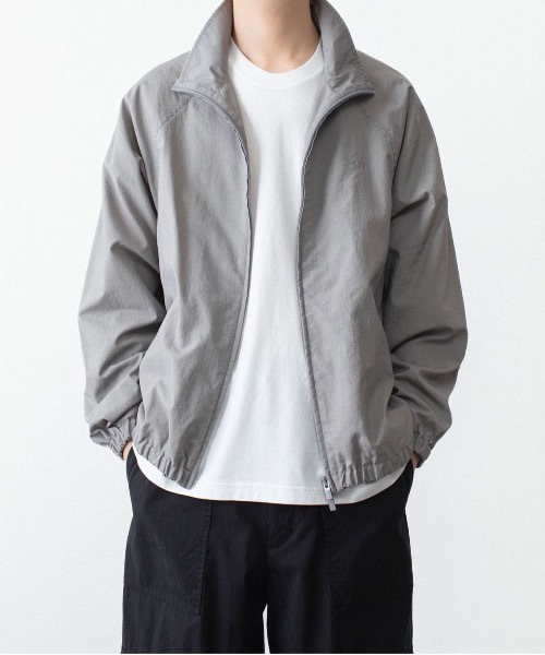 VEIN (ヴェイン)の「ピグメントダイド ナイロンウェザー トラックジャケット/ PIGMENT DYED NY WEATHER TRACK JKT(ブルゾン・メンズ・ダークネイビー/ライトグレー・3/2/1)」の22枚目の写真