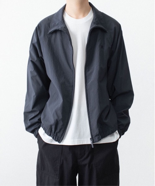 VEIN (ヴェイン)の「ピグメントダイド ナイロンウェザー トラックジャケット/ PIGMENT DYED NY WEATHER TRACK JKT(ブルゾン・メンズ・ダークネイビー/ライトグレー・3/2/1)」の6枚目の写真