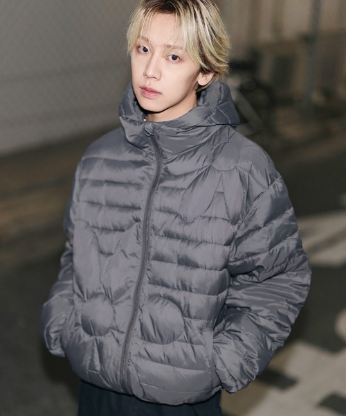 MSG（エムエスジー）の「【フィルパワー600】機能性 中綿キルティング フードパフジャケット（ダウンジャケット/コート・メンズ・ブルー/ブラック/ライム/チャコール・S/M/L/XL）」の2枚目の写真