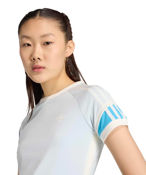 adidas（アディダス）の「adidas DOUBLE LAYERED CALI T-SHIRT / アディダス ダブル レイヤード カリ Tシャツ（Tシャツ/カットソー・レディース・ホワイト・S/M/L）」の3枚目の写真