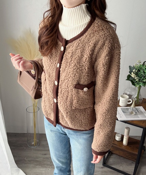 Amulet(アミュレット)の「あたたかさと上品さをひとまとめに♪ ノーカラーボアジャケット(ノーカラージャケット・レディース・ホワイト/ブラウン・XL/S/M/L)」の11枚目の写真