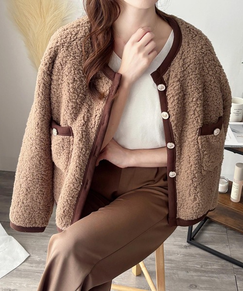 Amulet(アミュレット)の「あたたかさと上品さをひとまとめに♪ ノーカラーボアジャケット(ノーカラージャケット・レディース・ホワイト/ブラウン・XL/S/M/L)」の12枚目の写真