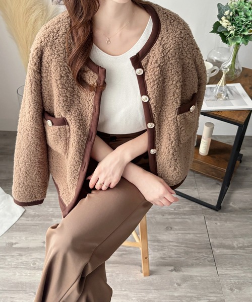Amulet(アミュレット)の「あたたかさと上品さをひとまとめに♪ ノーカラーボアジャケット(ノーカラージャケット・レディース・ホワイト/ブラウン・XL/S/M/L)」の22枚目の写真
