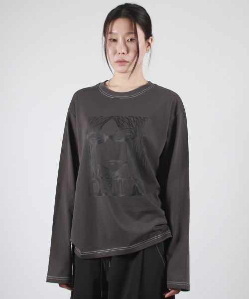 DEMARC(ドゥマーク)の「MARC ILLUST STITCH BOXY LONG SLEEVE - Charcoal(Tシャツ/カットソー・レディース・その他・MEDIUM/LARGE)」の11枚目の写真