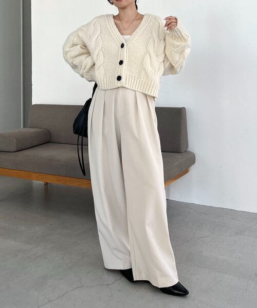 CAPRICIEUX LE'MAGE（カプリシューレマージュ）の「BIGケーブルカーディガン（カーディガン/ボレロ・レディース・ピンク/ベージュ/オフホワイト/グレー・FREE）」の7枚目の写真