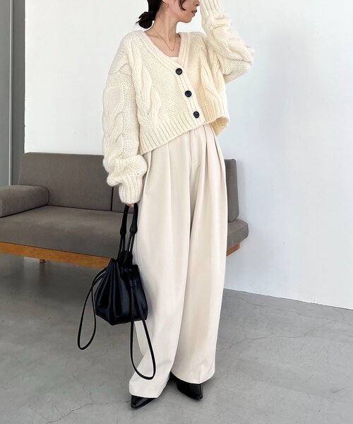 CAPRICIEUX LE'MAGE（カプリシューレマージュ）の「BIGケーブルカーディガン（カーディガン/ボレロ・レディース・ピンク/ベージュ/オフホワイト/グレー・FREE）」の12枚目の写真