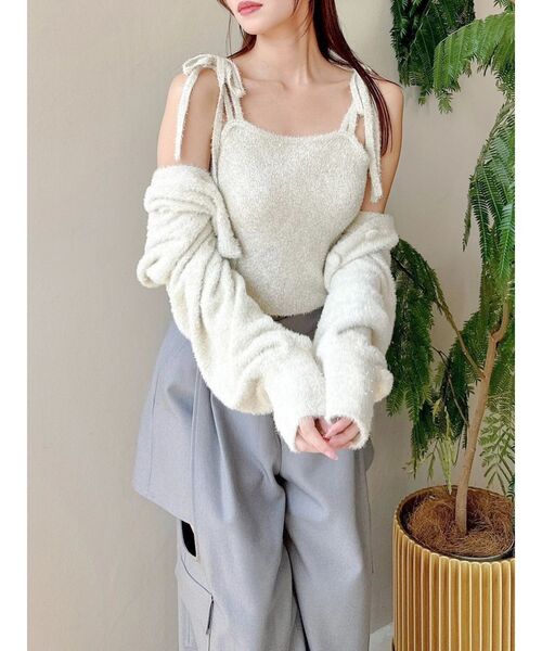 dazzlin（ダズリン）の「ミニシャギーラメニットキャミ（ニット/セーター・レディース・グレー/ベージュ/ピンク/レッド・FREE）」の18枚目の写真