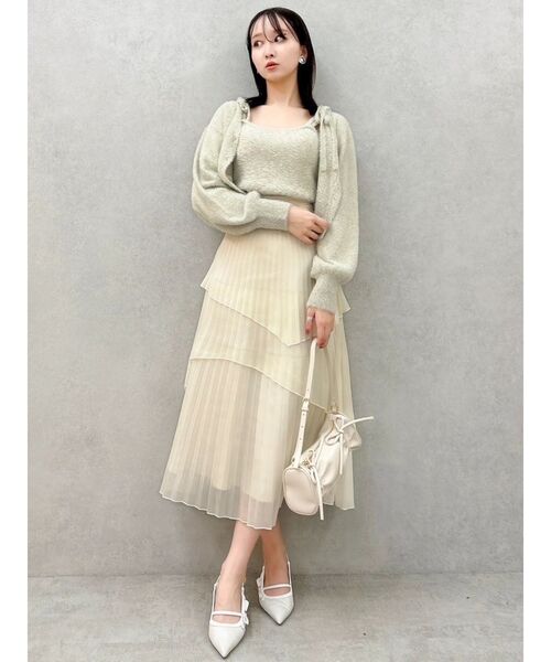 dazzlin（ダズリン）の「ミニシャギーラメニットキャミ（ニット/セーター・レディース・グレー/ベージュ/ピンク/レッド・FREE）」の22枚目の写真