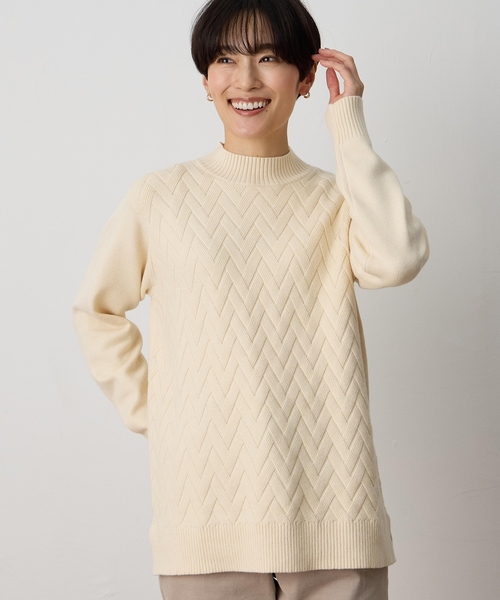DECOY SINCE 1981(デコイシンスイチキュウハチイチ)の「ヘリンボーンニットプルオーバー【洗える】(ニット/セーター・レディース・アイボリー/ネイビー・M/L/LL)」の4枚目の写真