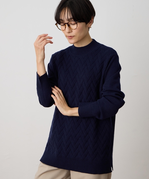 DECOY SINCE 1981(デコイシンスイチキュウハチイチ)の「ヘリンボーンニットプルオーバー【洗える】(ニット/セーター・レディース・アイボリー/ネイビー・M/L/LL)」の1枚目の写真