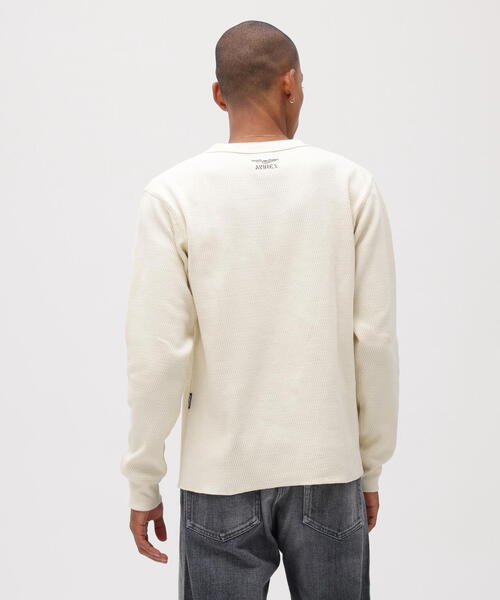 AVIREX(アヴィレックス)の「《直営店限定》HONEYCOMB HENRY NECK L/S T-SHIRT / ハニカム ヘンリーネック 長袖Tシャツ / AVIREX / アヴィレックス(Tシャツ/カットソー・メンズ・ネイビー/チャコールグレー/ナチュラル・L/M/S/XL)」の19枚目の写真