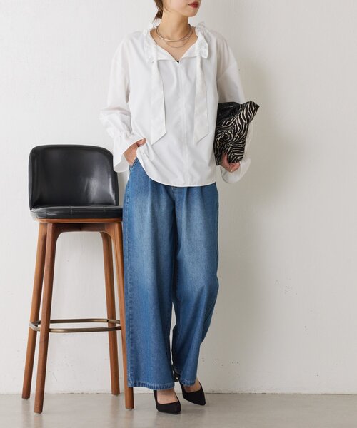 Jena espace merveilleux(ジェナ エスパスメルヴェイユ)の「【セレモニー/上品フリル】袖フリルリボンタイブラウス(シャツ/ブラウス・レディース・オフホワイト/サックスブルー/ネイビー・FREE)」の13枚目の写真