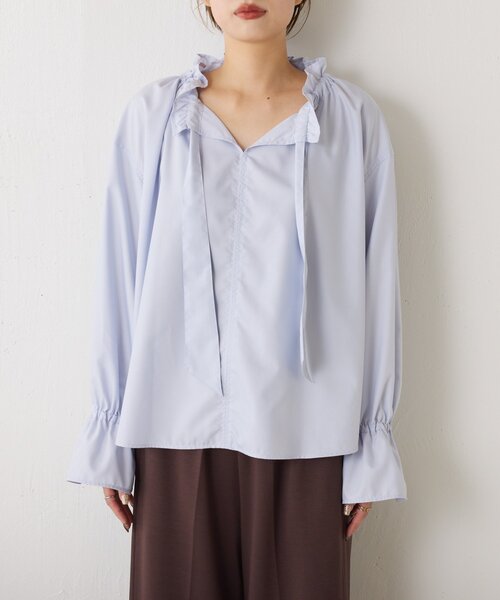 Jena espace merveilleux(ジェナ エスパスメルヴェイユ)の「【セレモニー/上品フリル】袖フリルリボンタイブラウス(シャツ/ブラウス・レディース・オフホワイト/サックスブルー/ネイビー・FREE)」の5枚目の写真