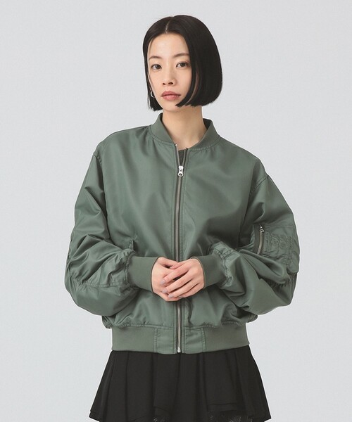 Ray BEAMS(レイビームス)の「ギャザー アーム MA-1(MA-1・レディース・オリーブ/ブラック/オフホワイト・1/0)」の1枚目の写真