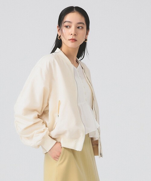 Ray BEAMS(レイビームス)の「ギャザー アーム MA-1(MA-1・レディース・オリーブ/ブラック/オフホワイト・1/0)」の7枚目の写真