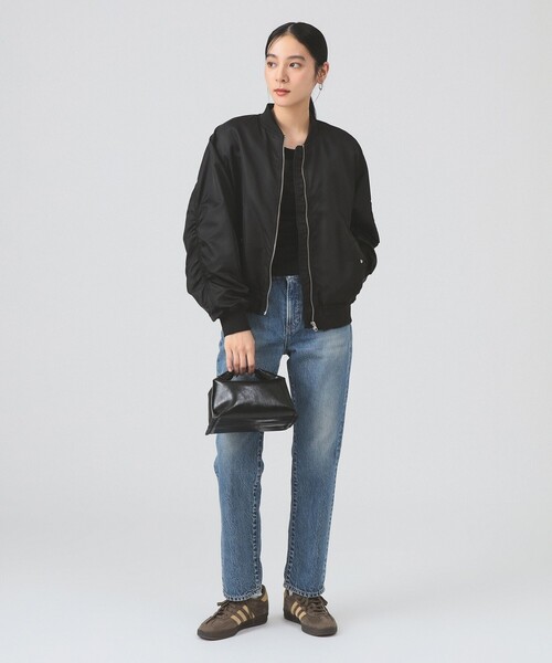 Ray BEAMS(レイビームス)の「ギャザー アーム MA-1(MA-1・レディース・オリーブ/ブラック/オフホワイト・1/0)」の8枚目の写真