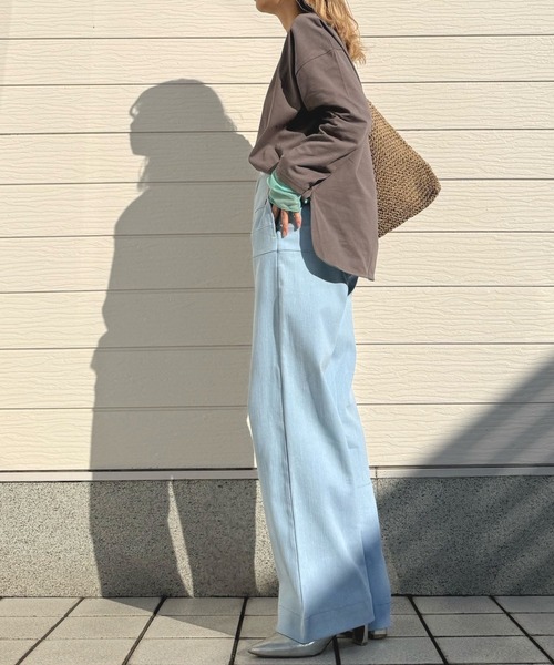 Q（キュー）の「バイカラーボーダーラインデニム（デニムパンツ・レディース・ライトインディゴブルー・MEDIUM/LARGE/SMALL）」の5枚目の写真