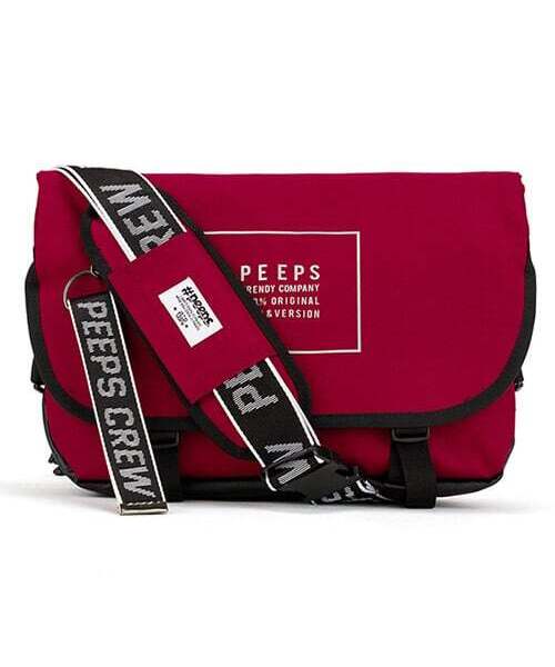 PEEPS(ピープス)の「essential messenger bag_light edit(light_bungundy)(メッセンジャーバッグ・メンズ・その他・ONE SIZE)」の1枚目の写真