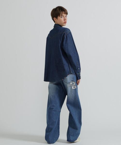 AVIREX(アヴィレックス)の「DENIM SHIRT WITH GRAFFITI PRINT(シャツ/ブラウス・レディース・その他6/その他4・S/M)」の8枚目の写真