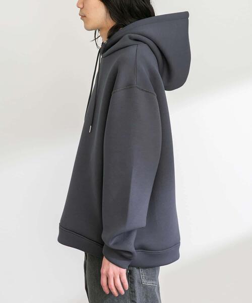 URBAN RESEARCH Sonny Label(アーバンリサーチサニーレーベル)の「ダンボールニットプルオーバーパーカー(パーカー・メンズ・ブラウン/チャコールグレー/ブラック/グレー系その他・X-LARGE/LARGE/MEDIUM)」の16枚目の写真