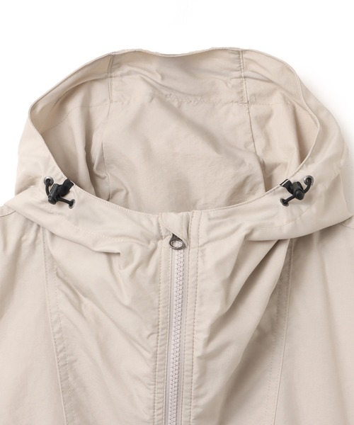 THE NORTH FACE（ザノースフェイス）の「THE NORTH FACE Compact Hooded Vest / ザ ノース フェイス コンパクト フーデッド ベスト（ベスト・メンズ・ブラック/オフホワイト/ベージュ・S/M/L/XL/XXL）」の17枚目の写真