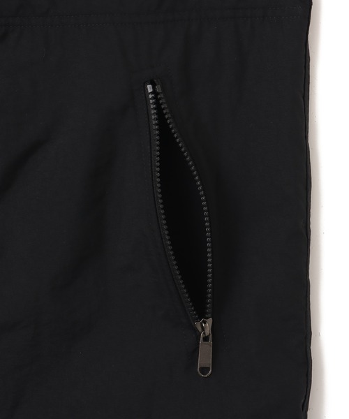 THE NORTH FACE（ザノースフェイス）の「THE NORTH FACE Compact Hooded Vest / ザ ノース フェイス コンパクト フーデッド ベスト（ベスト・メンズ・ブラック/オフホワイト/ベージュ・S/M/L/XL/XXL）」の7枚目の写真