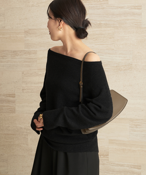 plage（プラージュ）の「《追加》Off shoulder slit ニット 3（ニット/セーター・レディース・チャコールグレー/ホワイト/ブラック・FREE）」の15枚目の写真