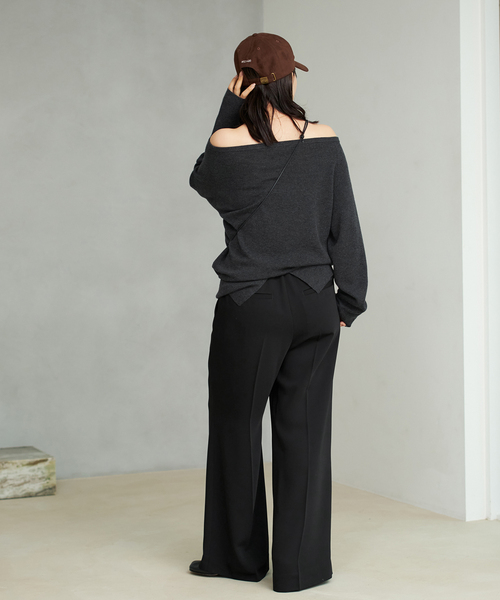 plage（プラージュ）の「《追加》Off shoulder slit ニット 3（ニット/セーター・レディース・チャコールグレー/ホワイト/ブラック・FREE）」の19枚目の写真